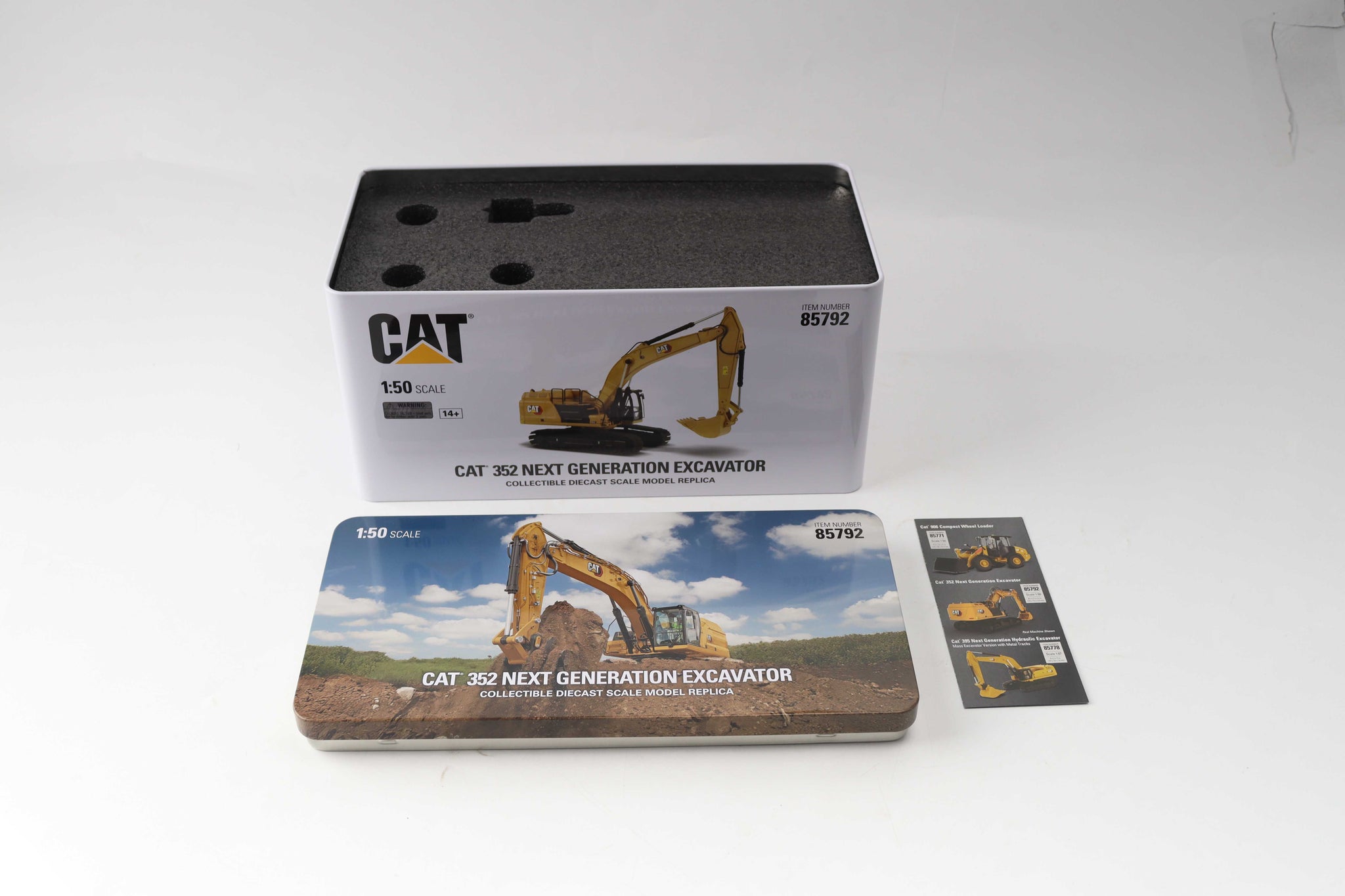 1:50 Cat® 352 Next Generation Excavator, High Line Series, 85792