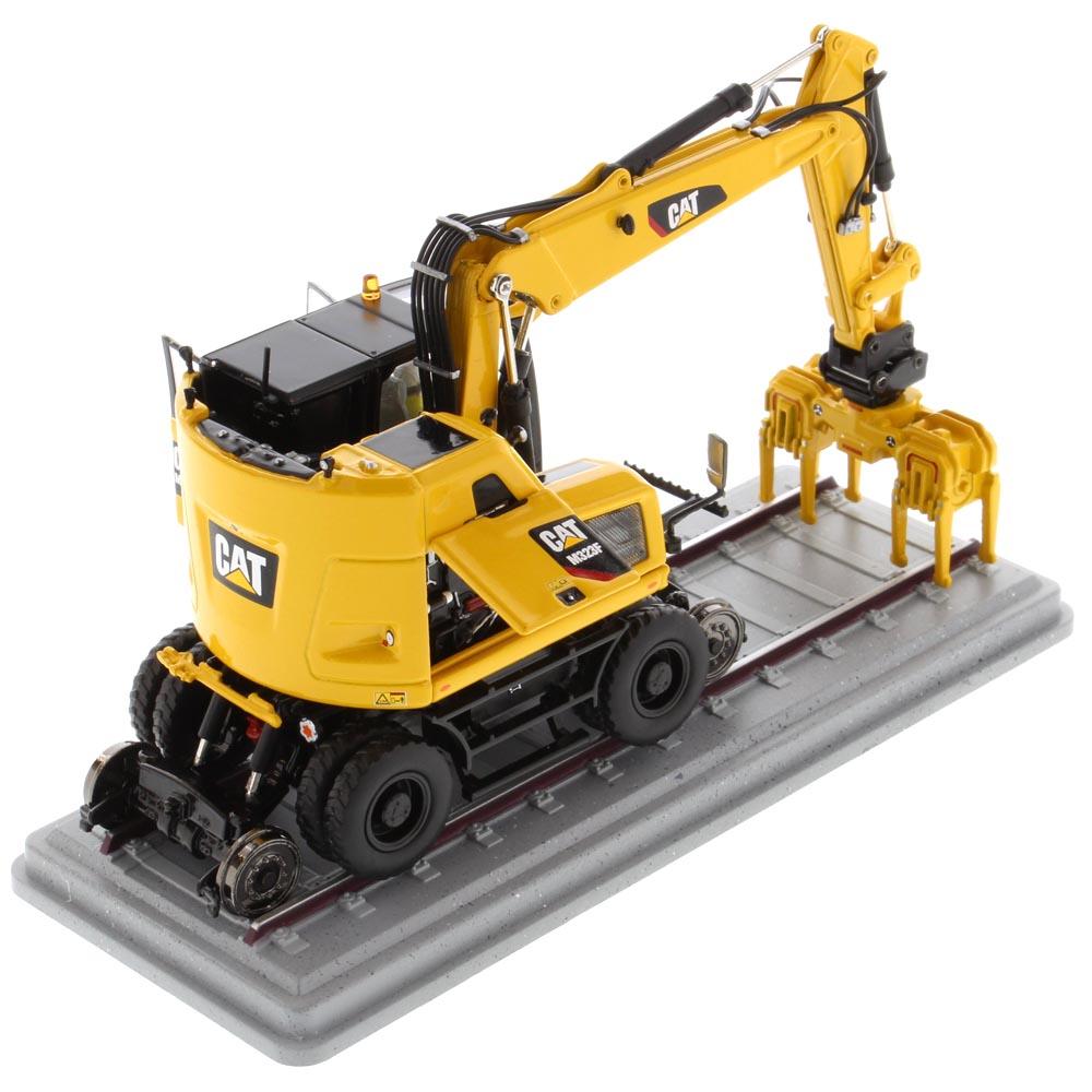 1:50 Cat® M323F Railroad Wheeled Excavator - Safety Yellow Version